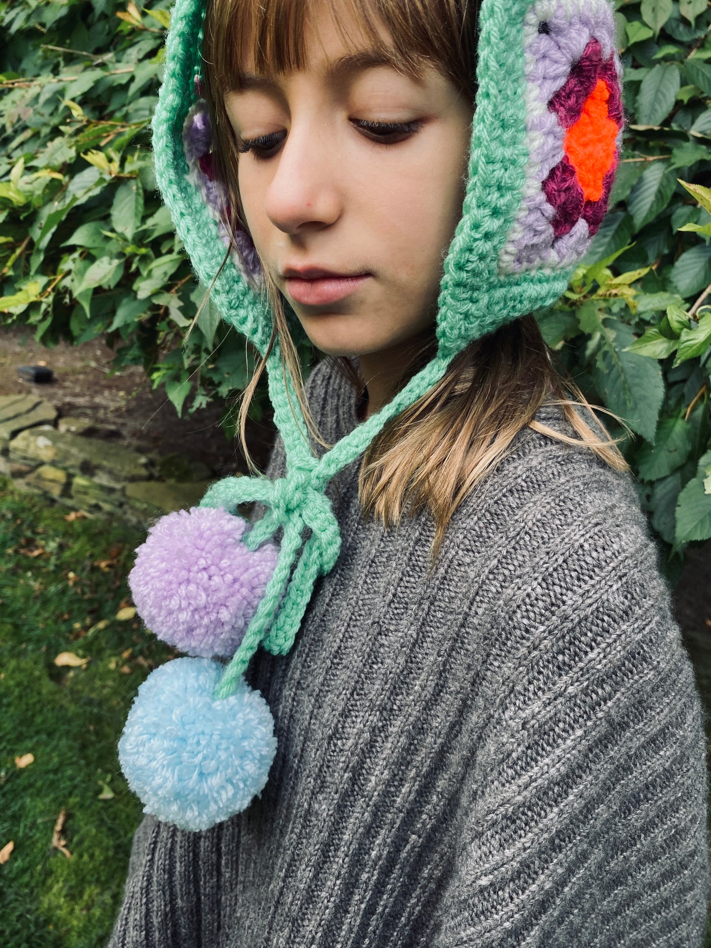 Poppy hand knitted Bonnet- Pink star- Kid 6/ 10T